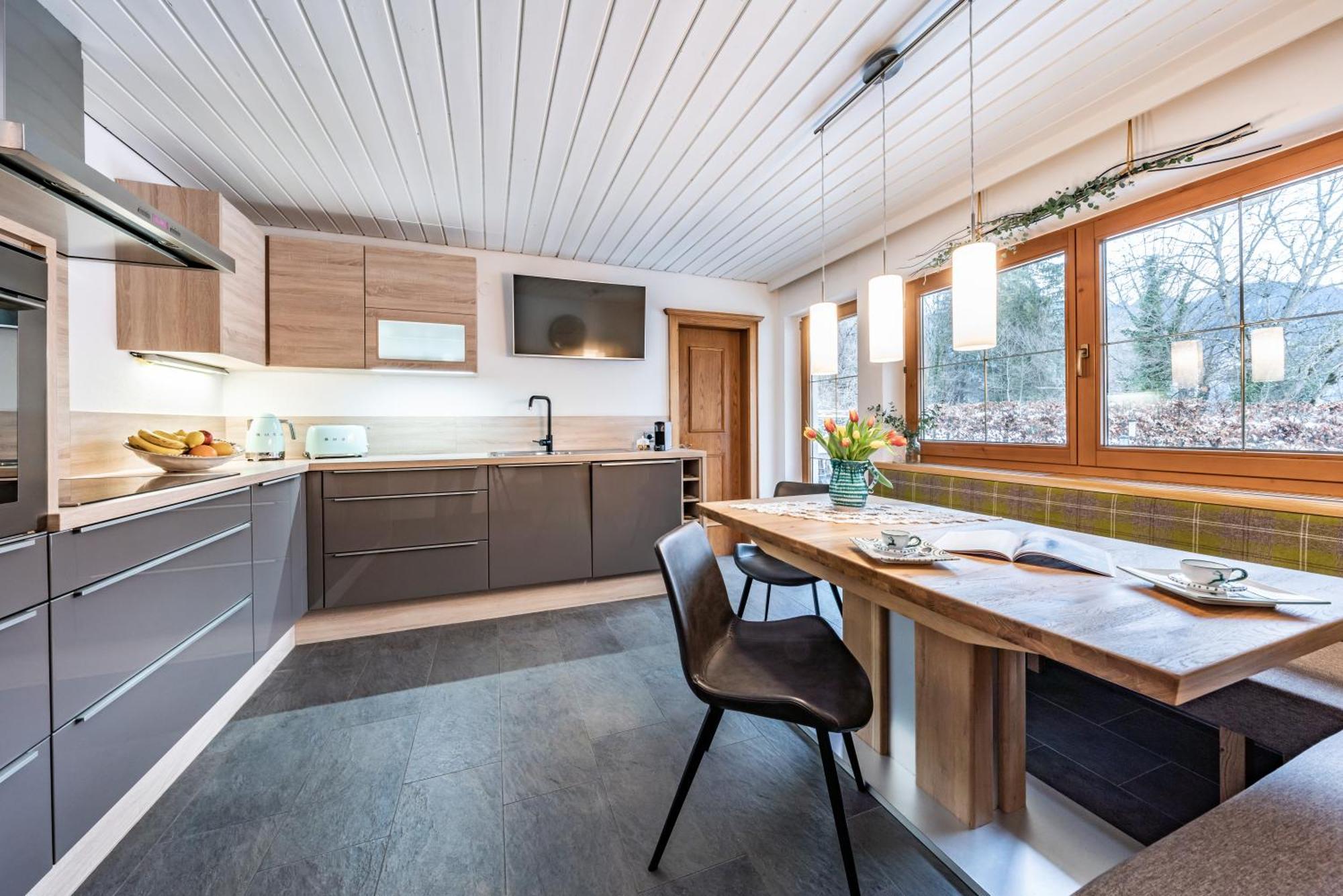Landhaus Seiringer Apartments Finkenberg Eksteriør bilde